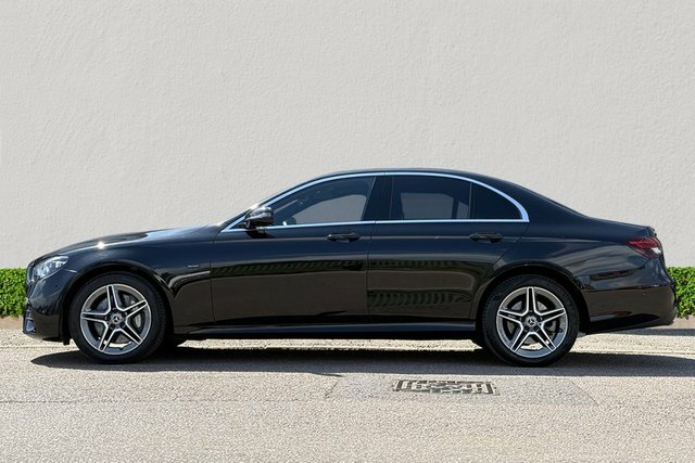 Mercedes-Benz E Class 2.0 E300de 13.5Kwh Amg Line Saloon Plug Black #4