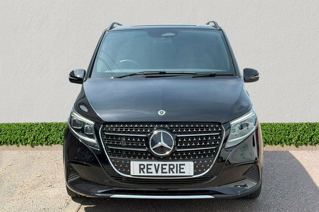 Mercedes-Benz V Class 2.0 V220d Sport Mpv G-tronic Euro 6 S Black #2