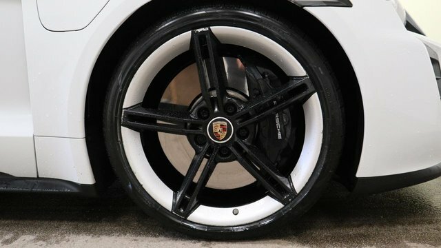 Porsche Taycan Performance Plus 93.4Kwh 4S Saloon Au White #4