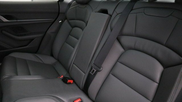Porsche Taycan Performance Plus 93.4Kwh 4S Saloon Au Black #5