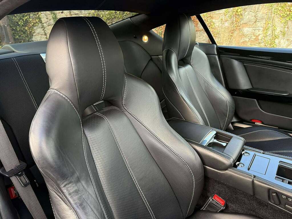 Aston Martin DB9 V12 Black #3