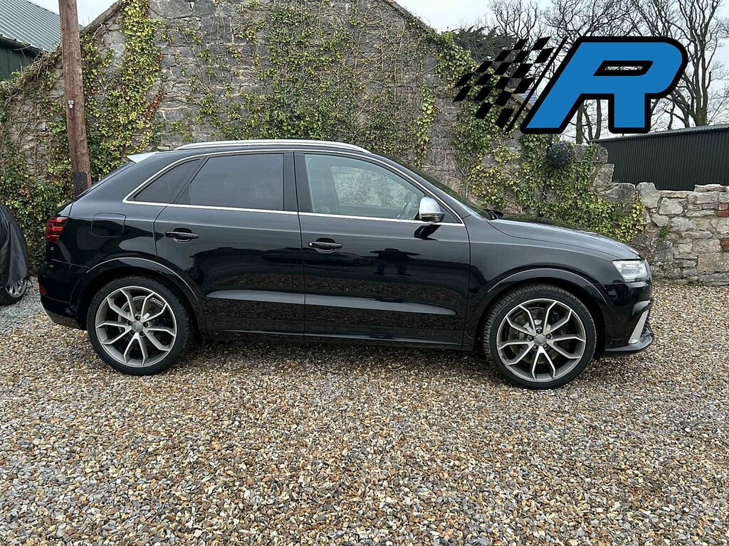 Audi RS Q3 Tfsi Black