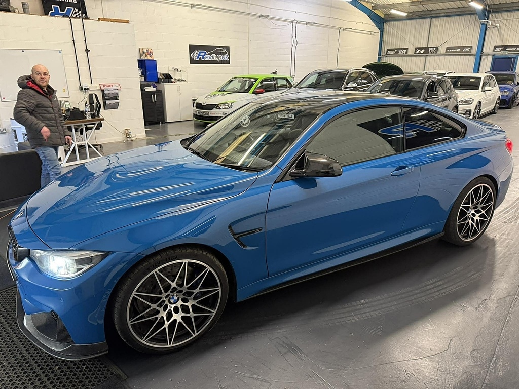BMW M4 Biturbo Competition ET67VYD #5