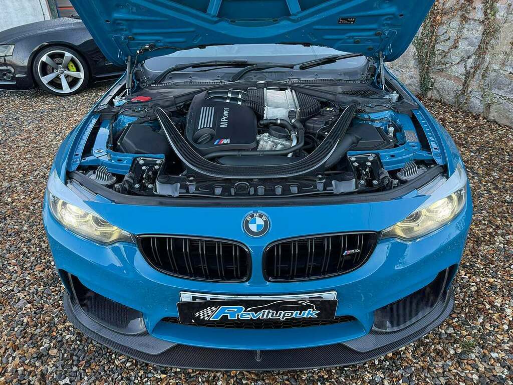 BMW M4 Biturbo Competition ET67VYD #6