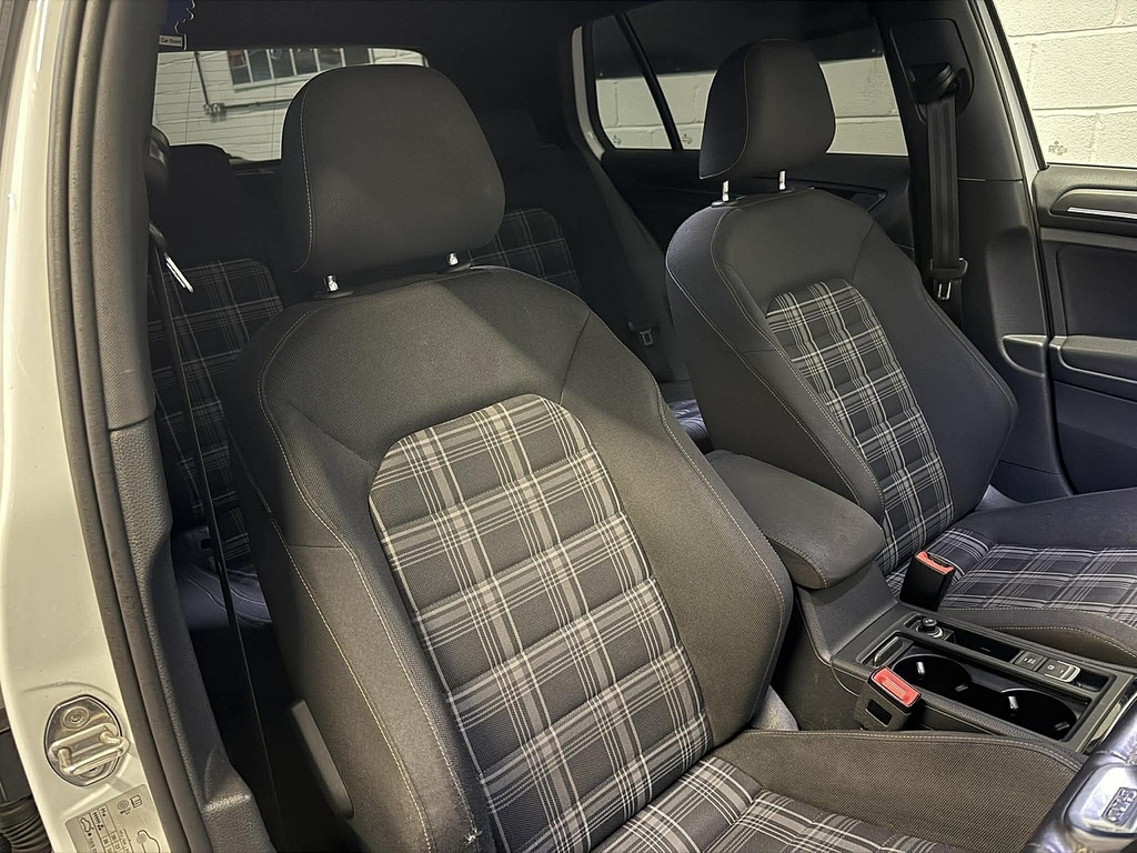 Volkswagen Golf Tdi Gtd VN67LVS #3