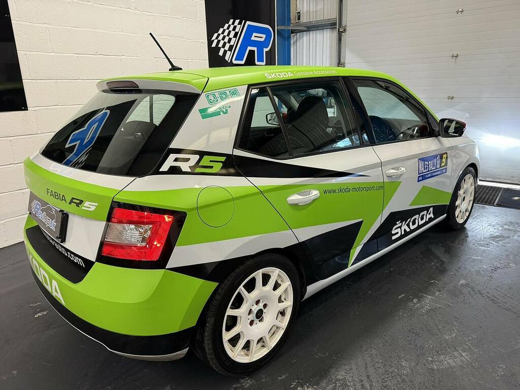 Skoda Fabia Tsi Redline J999SKO #2