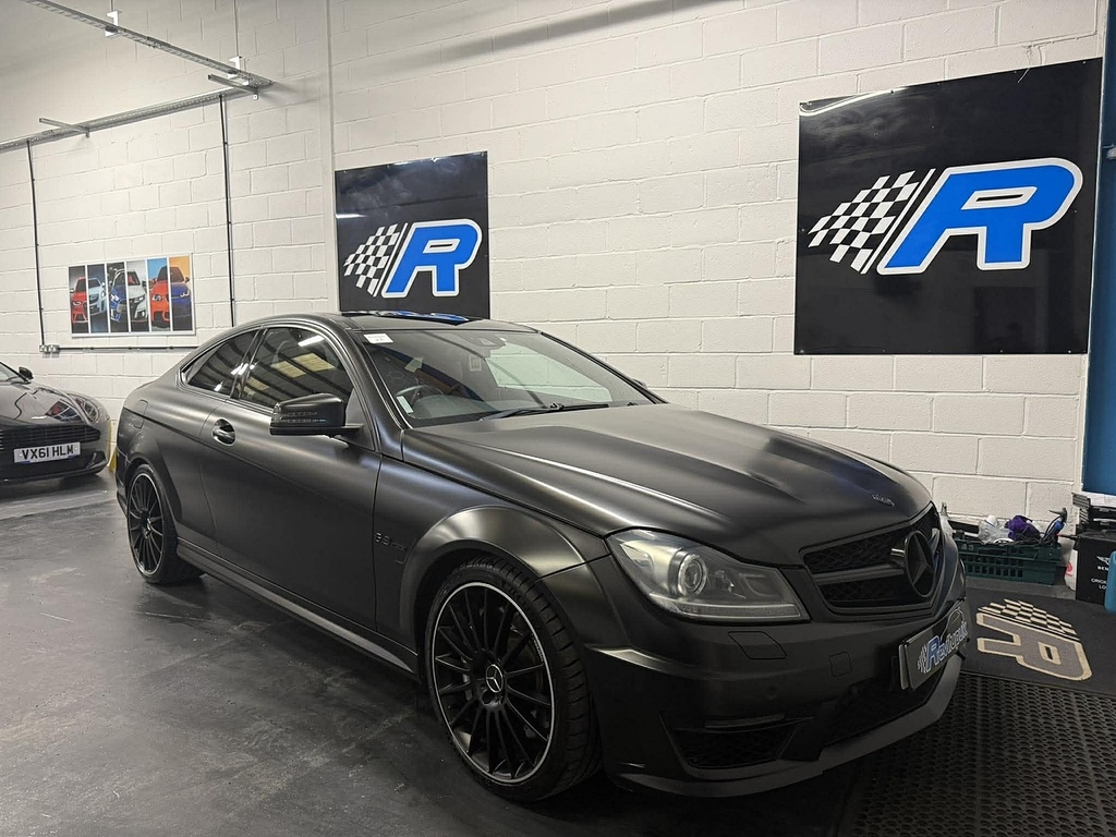 Mercedes-Benz C Class C63 V8 Amg Edition 125 #4