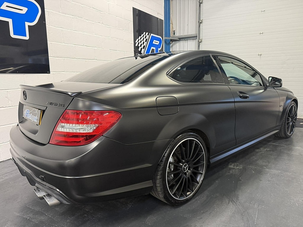 Mercedes-Benz C Class C63 V8 Amg Edition 125 #2