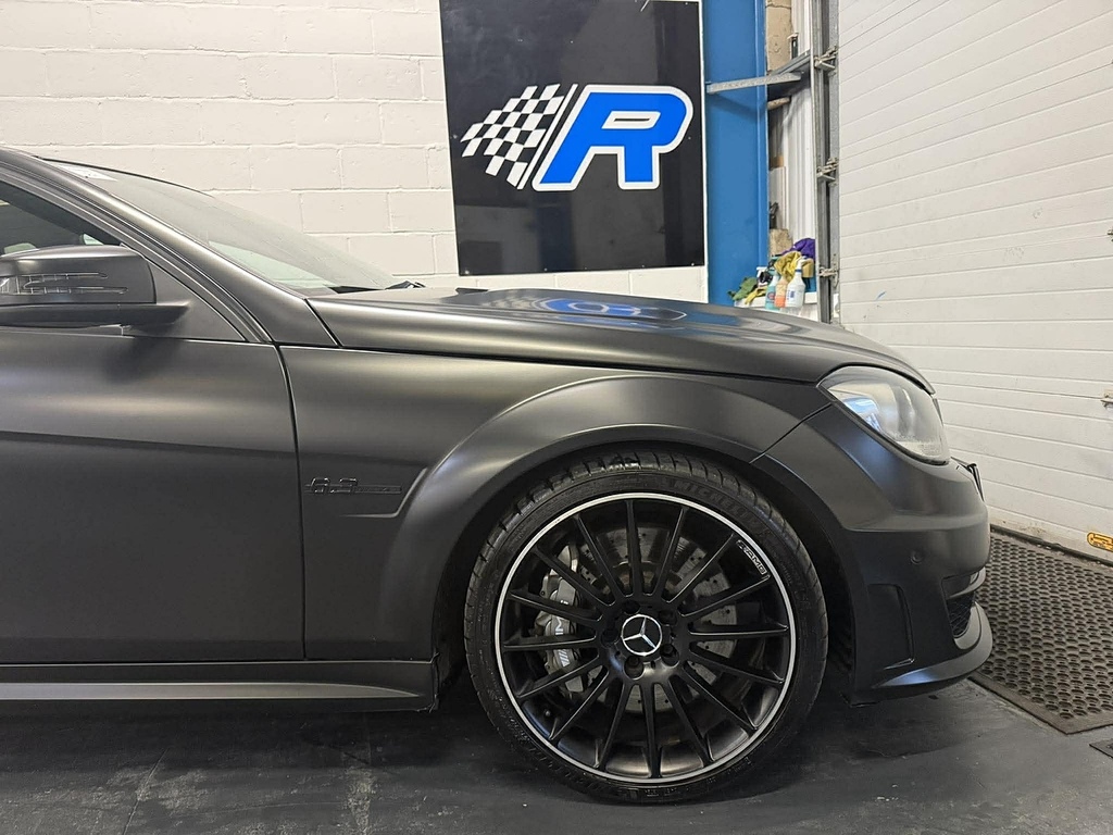 Mercedes-Benz C Class C63 V8 Amg Edition 125 #5