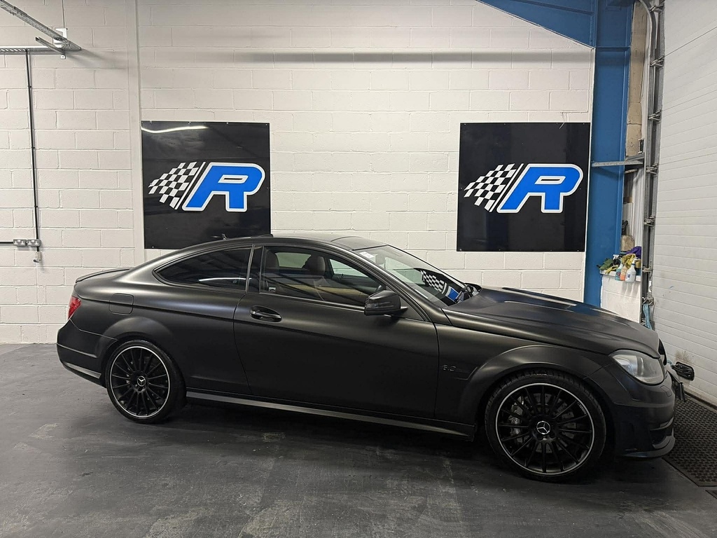 Mercedes-Benz C Class C63 V8 Amg Edition 125 #3