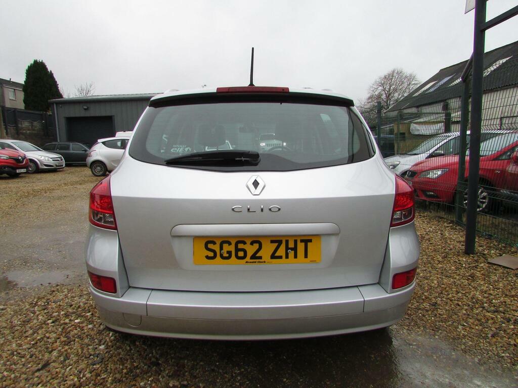 Renault Clio 1.2 Dynamique Tomtom Sport Tourer Euro 5 SG62ZHT Silver #4