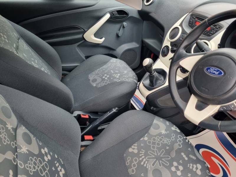 Ford KA 1.2 Studio Connect Start Stop - 2014 64 FY64ZWL Silver #5