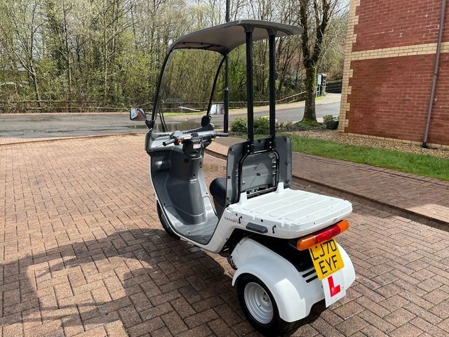 Honda Scooter LJ70EYF White #3