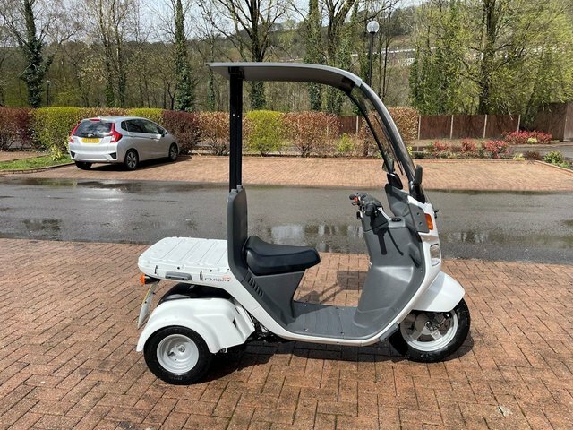 Honda Scooter LJ70EYF White #6