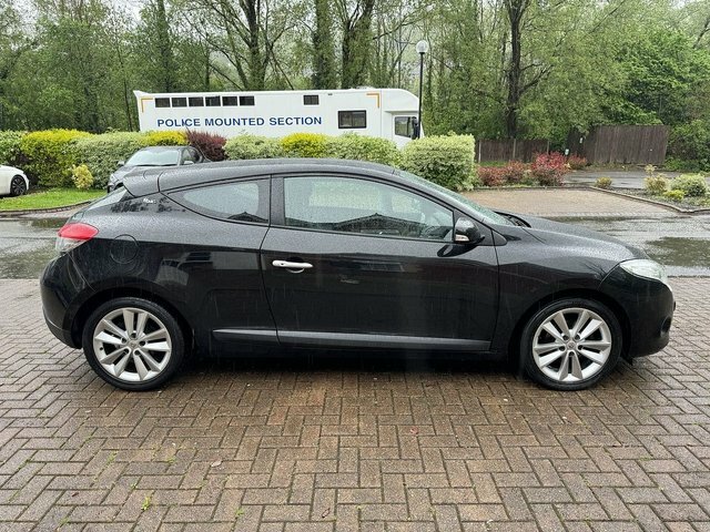 Renault Megane Dci I-music Black #4