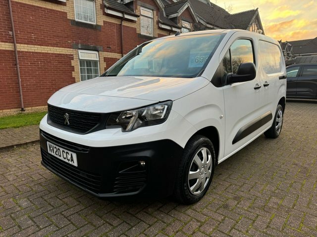 Peugeot Partner Mpv White
