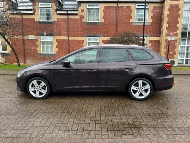 Seat Leon Estate WJ18GSY Purple #2