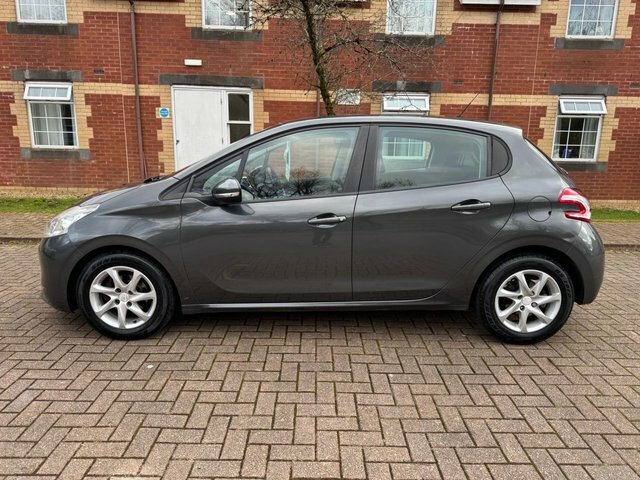 Peugeot 208 Hatchback KV14NZB Grey #2