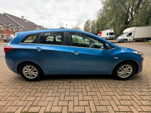 Hyundai I30 Estate EX65UNH Blue #5