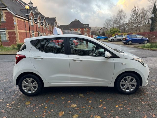 Hyundai I10 Hatchback WP15LZF White #5