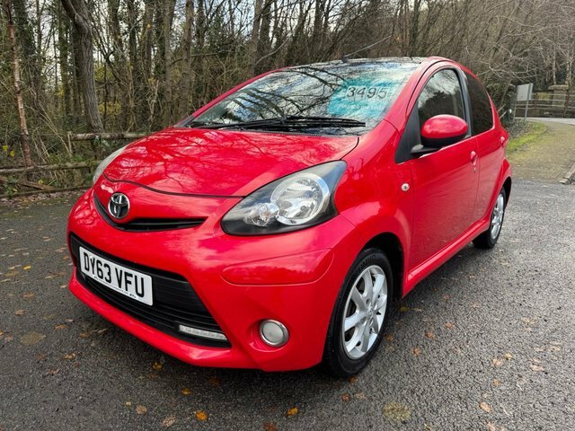 Toyota Aygo Hatchback Red
