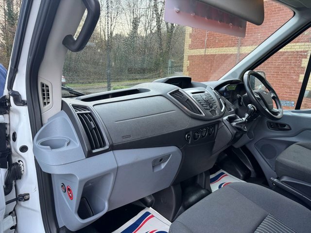 Ford Transit Custom Minibus K20LBC White #2
