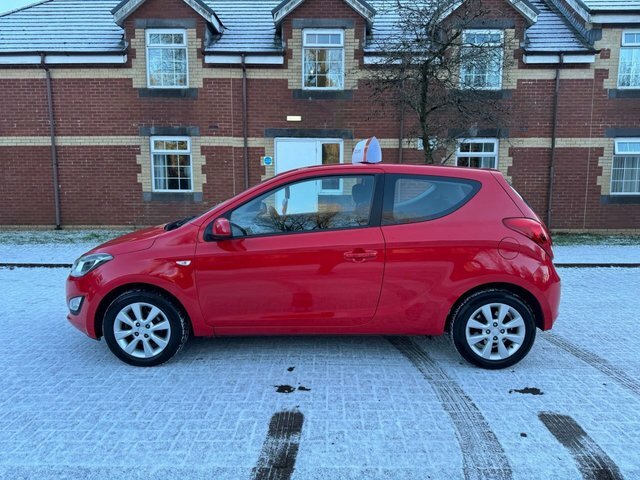Hyundai I20 Hatchback GY63BTV Red #2