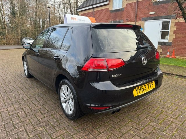 Volkswagen Golf Se Black #3
