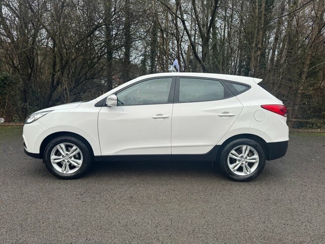 Hyundai Ix35 Suv HK62PDV White #2