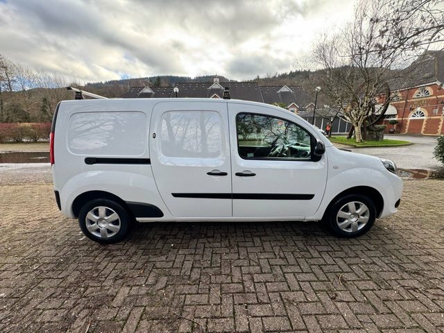 Nissan NV250 Mpv White #5