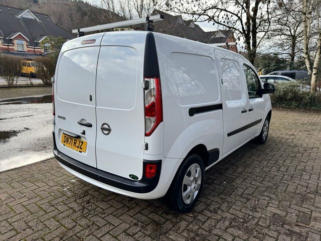Nissan NV250 Mpv White #4