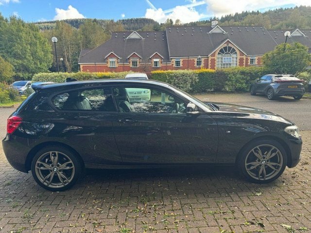 BMW 1 Series Hatchback SM67DZU Black #5