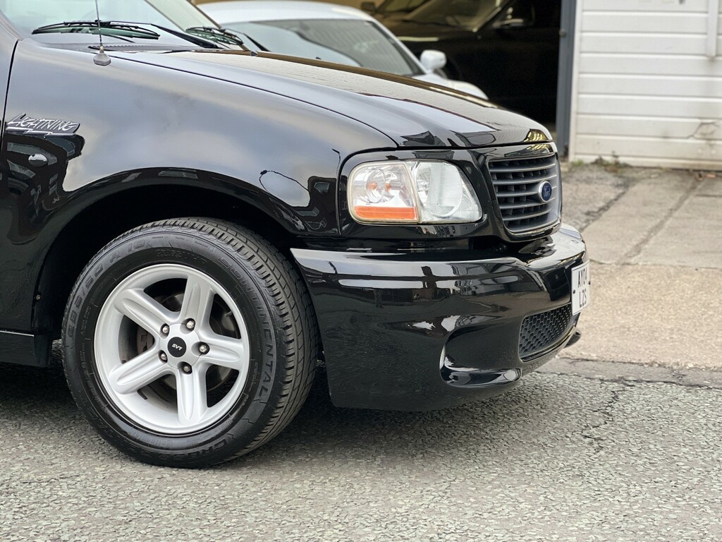 Ford F-150 Svt Lightning Black #9