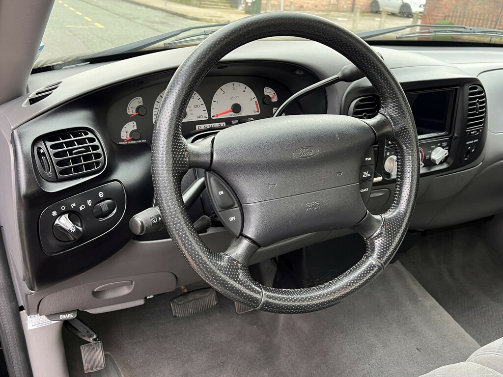 Ford F-150 Svt Lightning Black #18