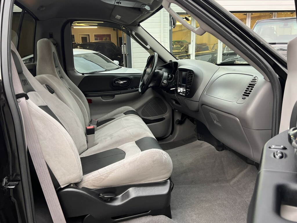 Ford F-150 Svt Lightning Black #20