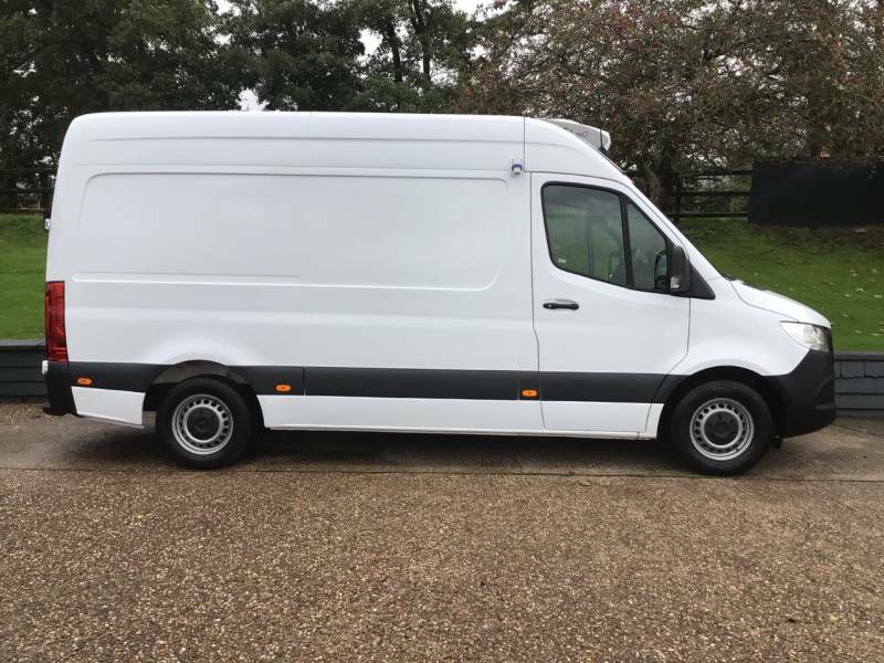 Mercedes-Benz Sprinter 3.5T H1 Van - 2019 19 LO19VYT White #3