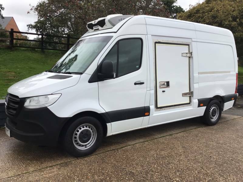 Mercedes-Benz Sprinter 3.5T H1 Van - 2019 19 LO19VYT White #5