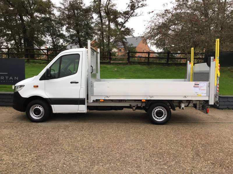 Mercedes-Benz Sprinter 3.5T Chassis Cab - 2019 69 White #6