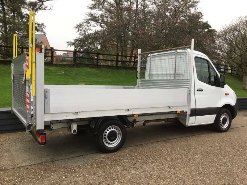 Mercedes-Benz Sprinter 3.5T Chassis Cab - 2019 69 White #4