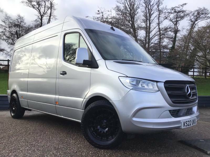 Mercedes-Benz Sprinter 3.5T H1 Premium Van - 2022 22 Silver
