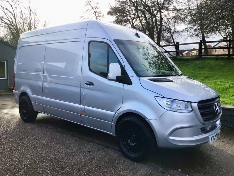 Mercedes-Benz Sprinter 3.5T H1 Premium Van - 2022 22 Silver #2