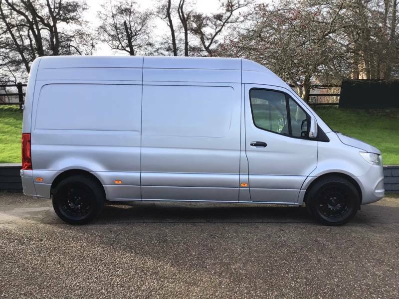 Mercedes-Benz Sprinter 3.5T H1 Premium Van - 2022 22 Silver #3