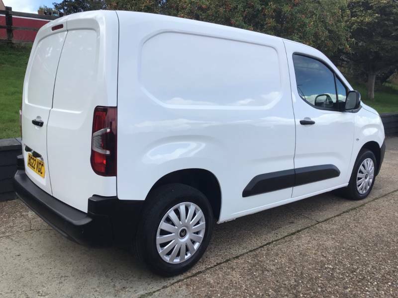 Citroen Berlingo 1.5 Bluehdi 1000Kg Enterprise Pro 100Ps 6 Speed BG22VGC White #4