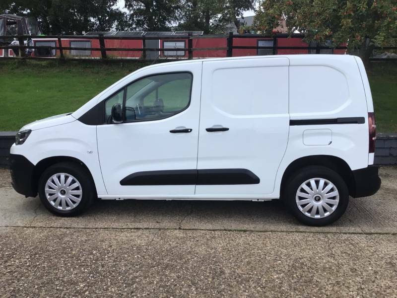 Citroen Berlingo 1.5 Bluehdi 1000Kg Enterprise Pro 100Ps 6 Speed BG22VGC White #6