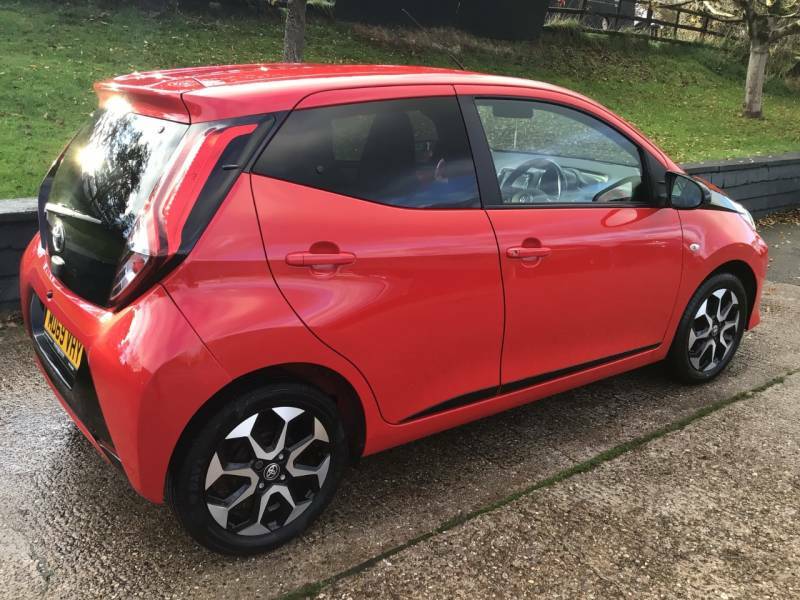 Toyota Aygo 1.0 Vvt-i X-trend - 2020 69 MD69VHY Red #4