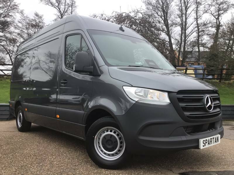 Mercedes-Benz Sprinter 3.5T H2 Pro Van - 2025 75 Grey
