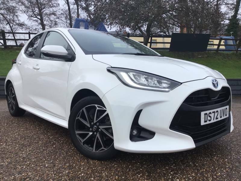 Toyota Yaris 1.5 Hybrid Design Cvt - 2023 72 White