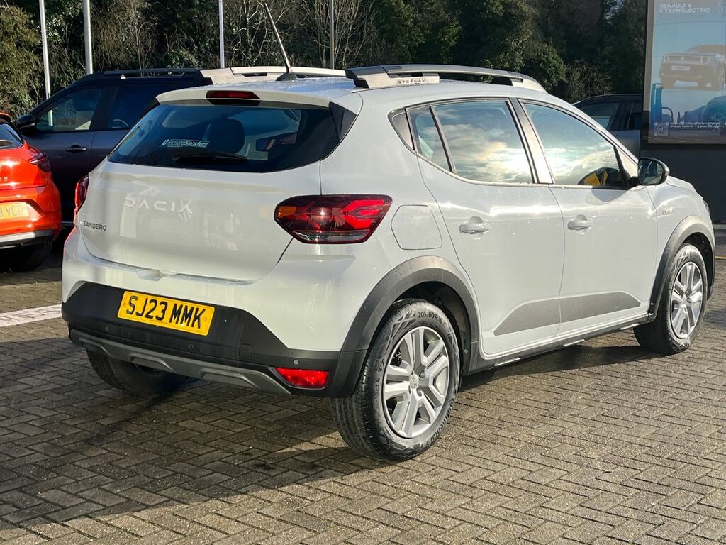 Dacia Sandero Stepway Hatchback Expression SJ23MMK White #3