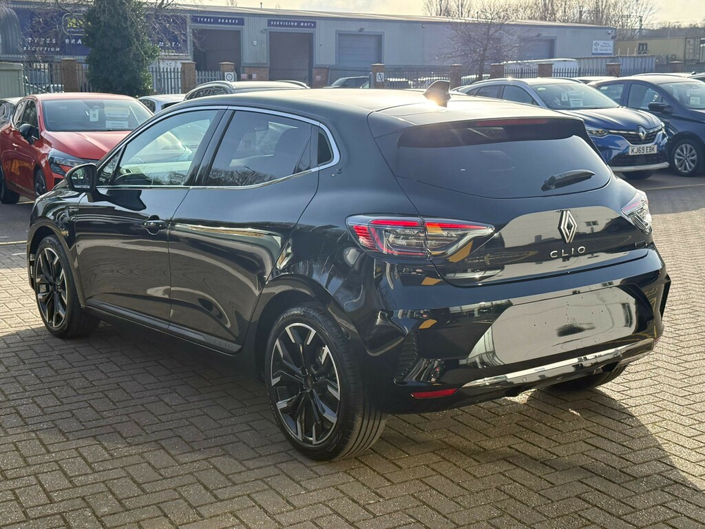 Renault Clio Techno Hybrid 145 Black #3
