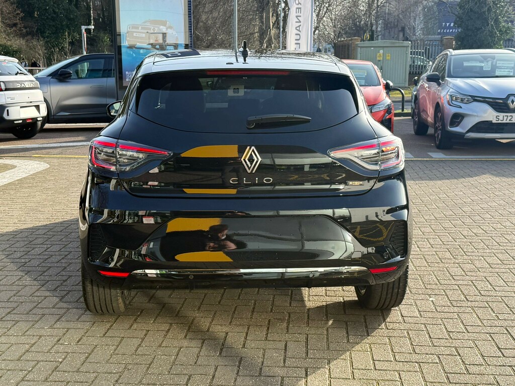 Renault Clio Techno Hybrid 145 Black #2